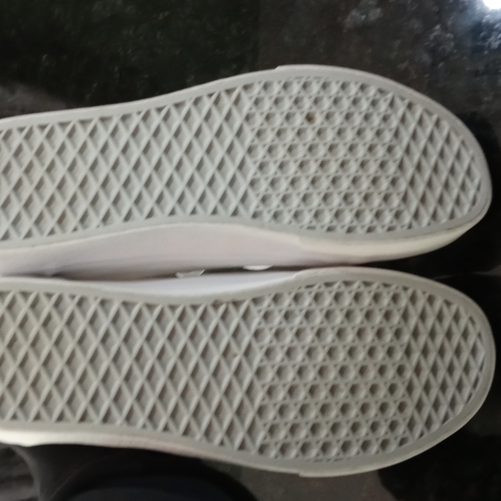 Vans white sneakers for men's size 11 - Picture 8 of 11